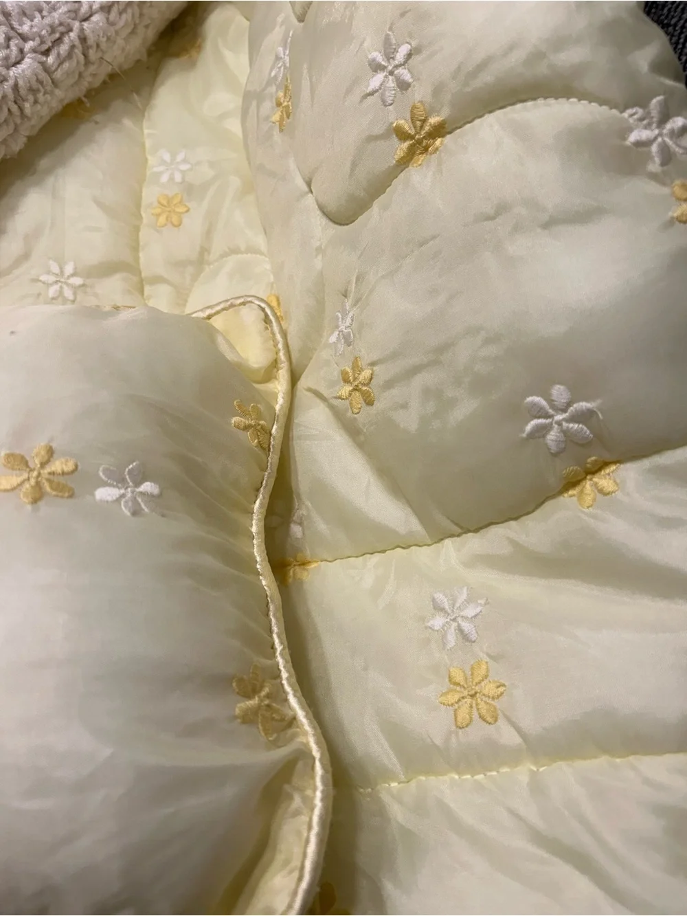 ✨ Embroidered Baby Quilt✨